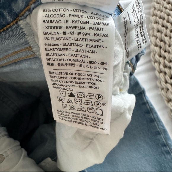 Levi's Ribcage Jeans - Picture 5 of 5